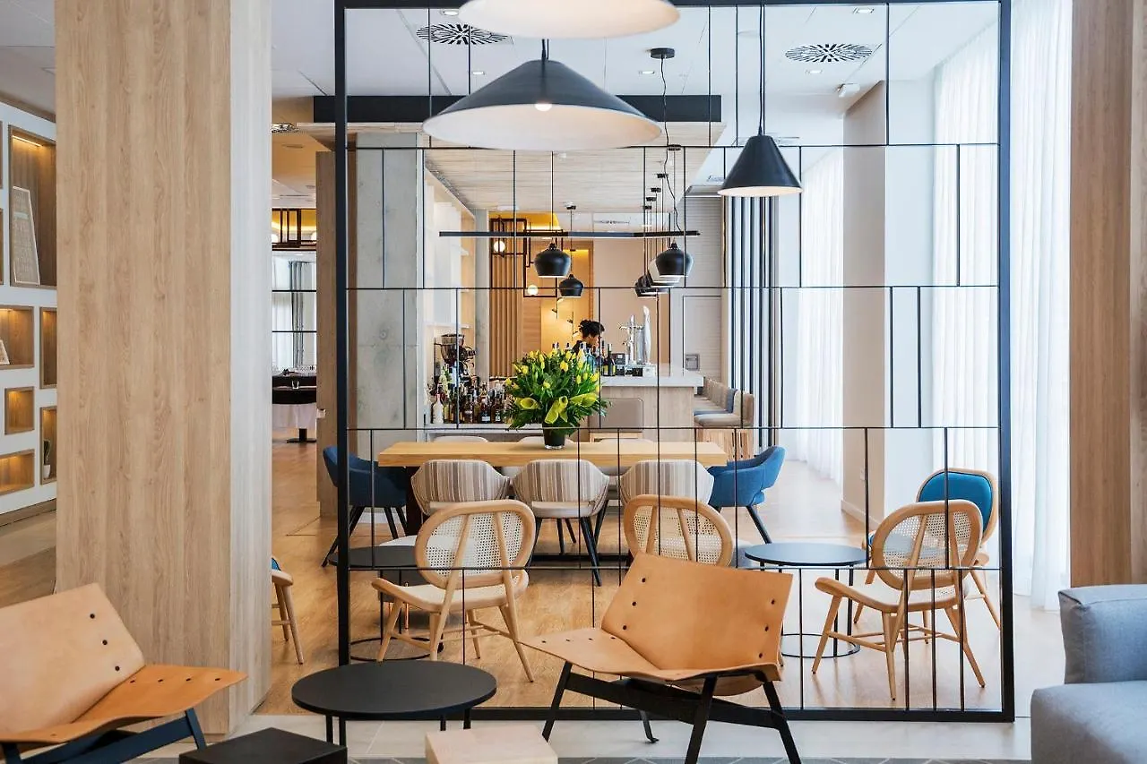 Golden Hotel Barcelona 4*,