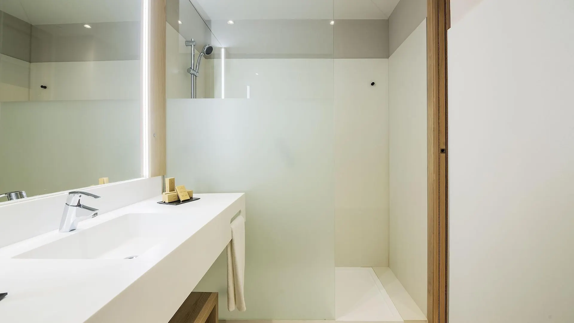 Golden Hotel Barcellona 4*,