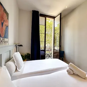 Gasthof Som Nit Born, Barcelona