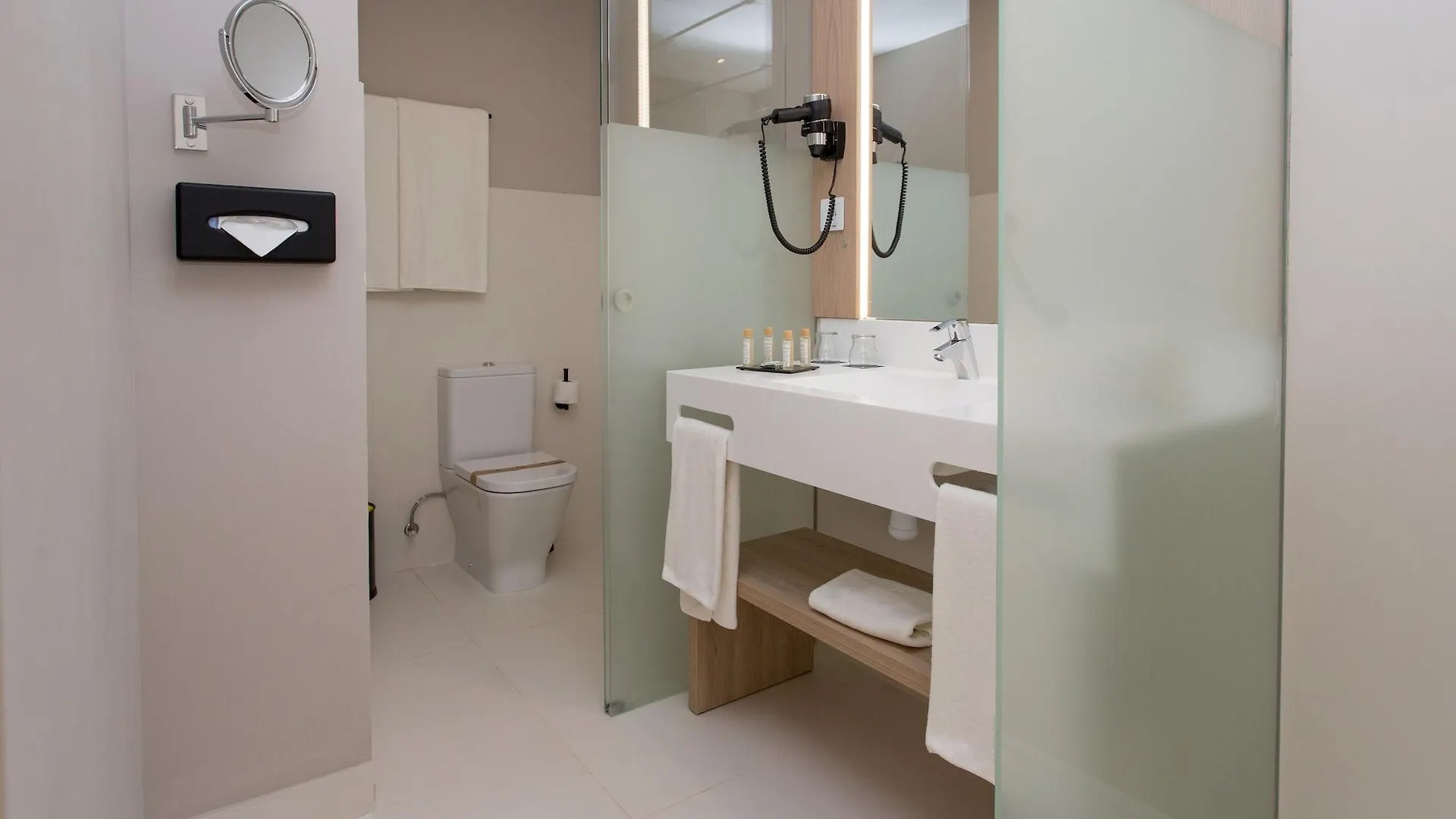 Golden Hotel Barcelona 4*,  Spain